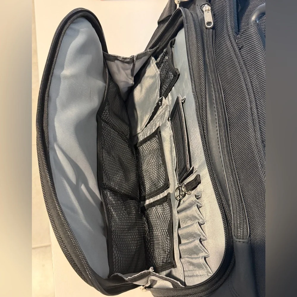 Kensington contour laptop briefcase bag